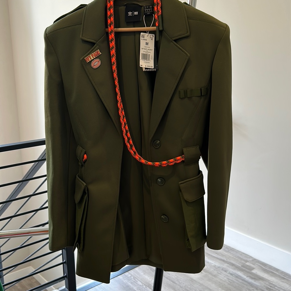 Ivy Park army green size women’s medium suit jacket.